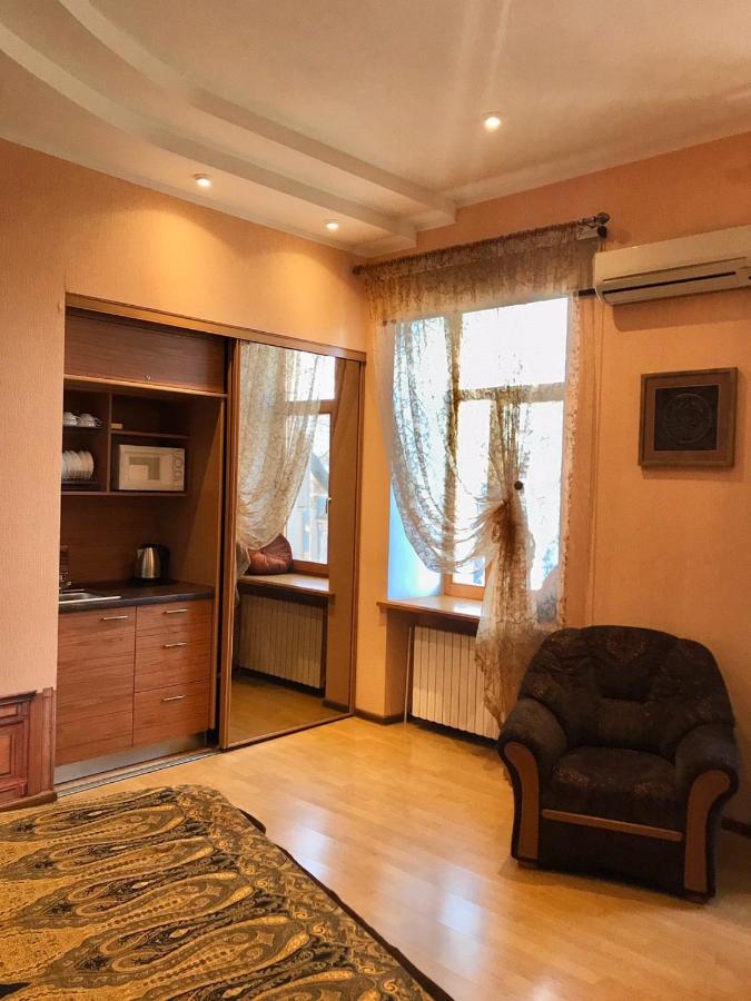 Mini-hotel In The Very Heart Of